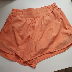 Lululemon hotty high rise shorts